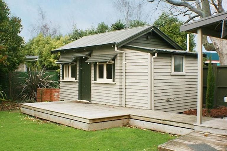 Photo of property in 374 College Street, Hokowhitu, Palmerston North, 4410