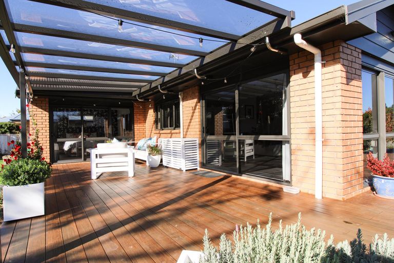 Photo of property in 10 Rexwood Estate, Carterton, 5713