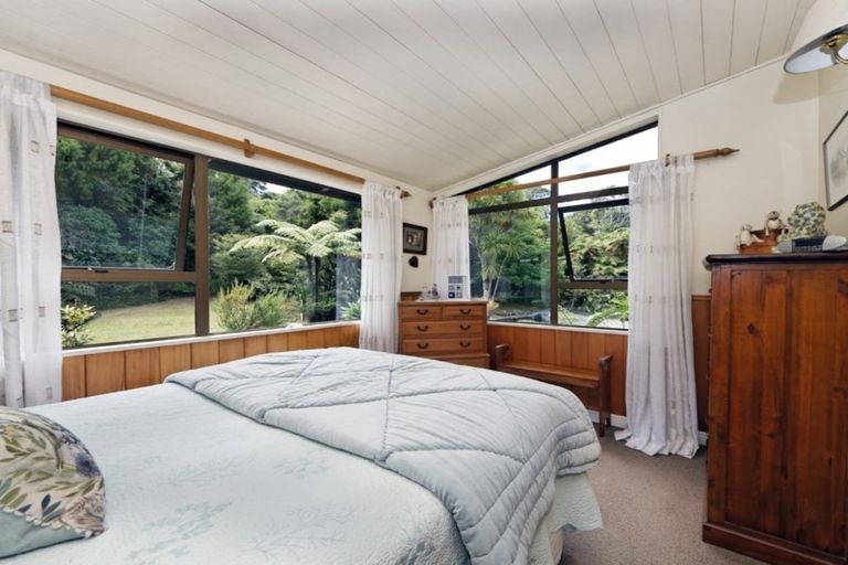 Photo of property in 256 Piha Road, Piha, New Lynn, 0772