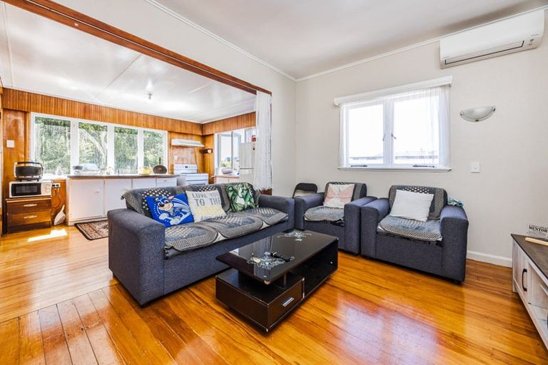 Photo of property in 1-2/144 Kolmar Road, Papatoetoe, Auckland, 2025