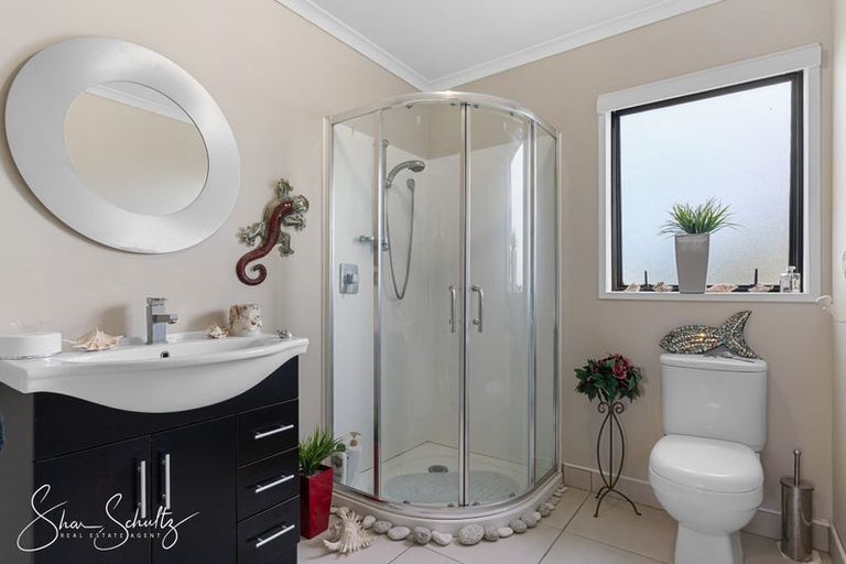 Photo of property in 800 Bickerstaffe Road, Maungaturoto, 0587