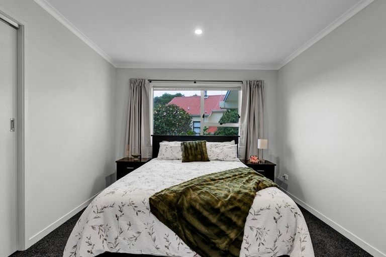 Photo of property in 9 Bronte Place, Whalers Gate, New Plymouth, 4310