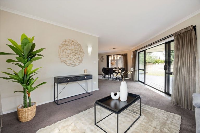 Photo of property in 33 Aquila Crescent, Rototuna North, Hamilton, 3210