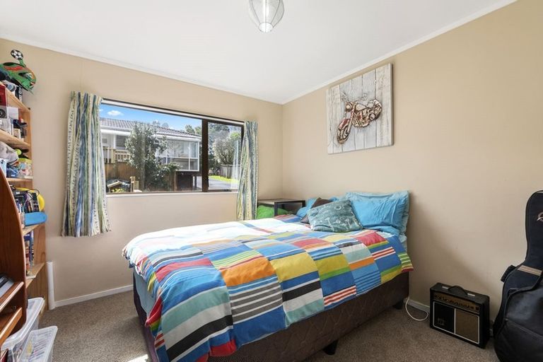 Photo of property in 2/6 Orton Street, Glenfield, Auckland, 0627