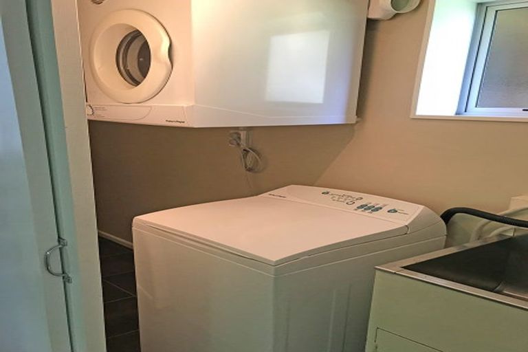 Photo of property in 37 Delhi Crescent, Khandallah, Wellington, 6035