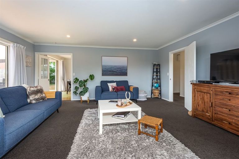 Photo of property in 6a Kilsythe Place, Bishopdale, Christchurch, 8053