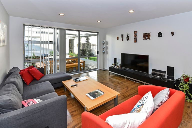 Photo of property in 31 Kauri Drive, Takanini, 2112