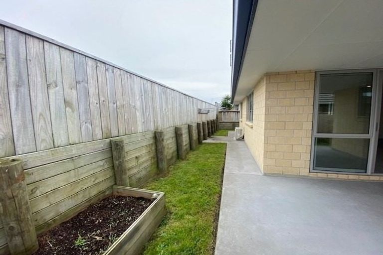 Photo of property in 11 Richardson Road, Omokoroa, 3114