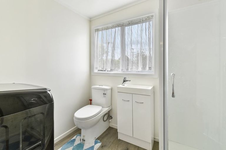 Photo of property in 15 Laurie Avenue, Papakura, 2110