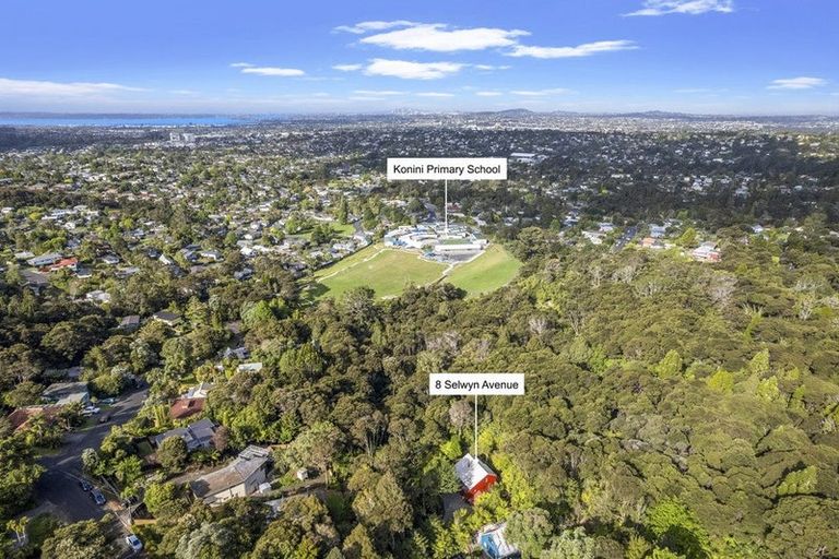 Photo of property in 8 Selwyn Avenue, Glen Eden, Auckland, 0602