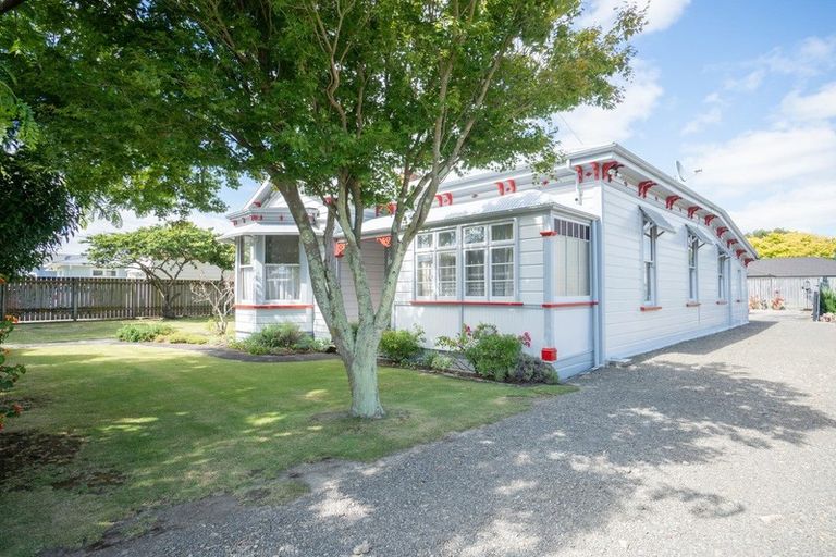Photo of property in 16 Lombard Street, Palmerston North, 4410