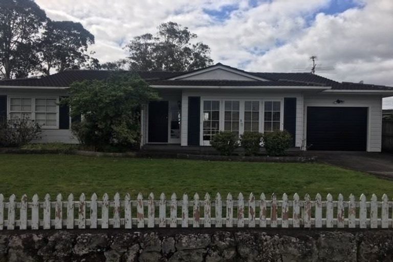 Photo of property in 12 Cascades Road, Pakuranga Heights, Auckland, 2010