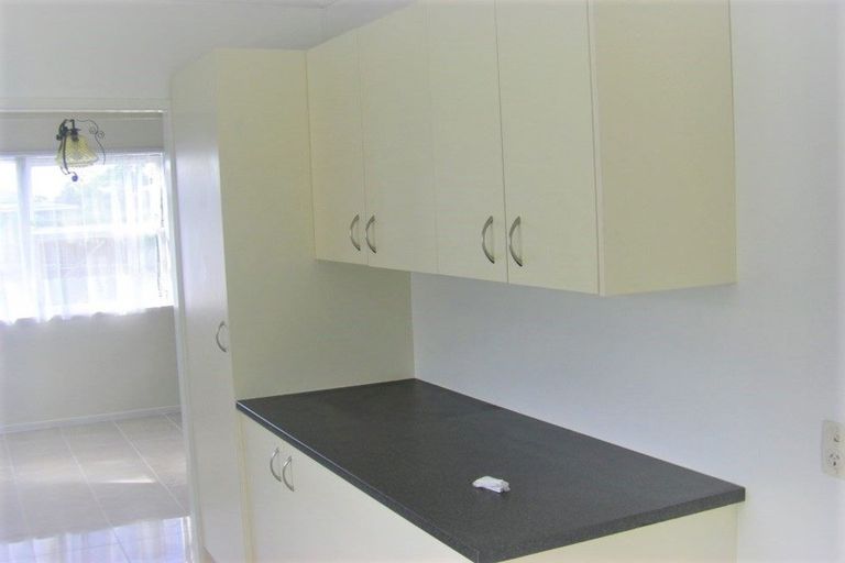 Photo of property in 7 Cheryl Place, Hillcrest, Auckland, 0627