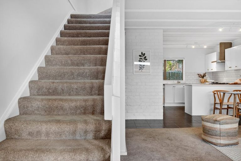 Photo of property in 2/36 Koromiko Street, New Lynn, Auckland, 0600