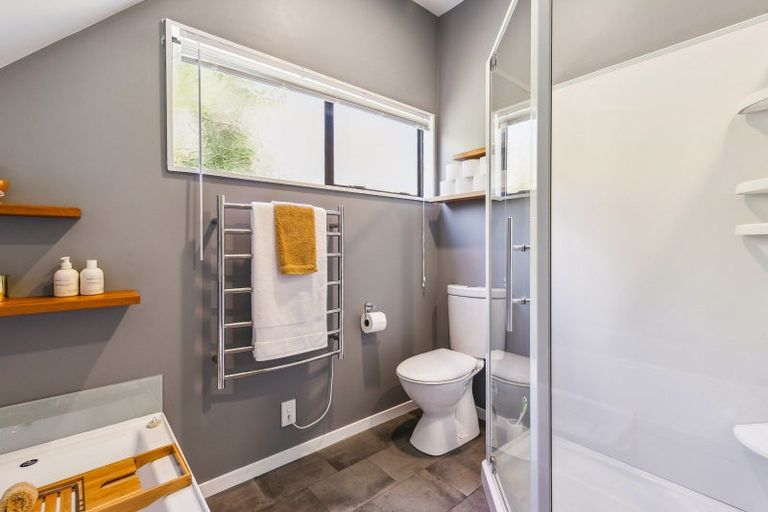 Photo of property in 107 Main Road, Tawa, Wellington, 5028