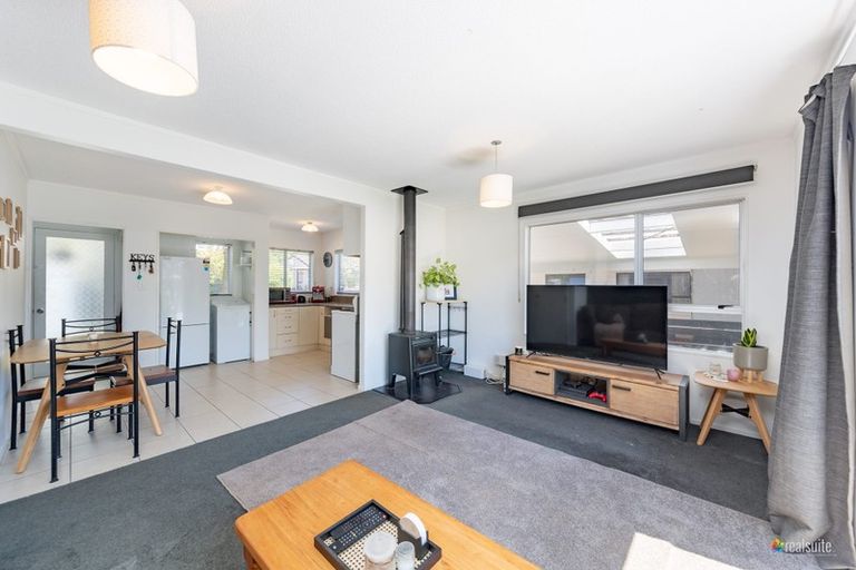 Photo of property in 2/21 Amber Grove, Birchville, Upper Hutt, 5018