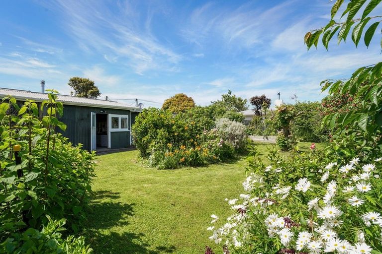 Photo of property in 103 Atkinson Avenue, Otaki Beach, Otaki, 5512