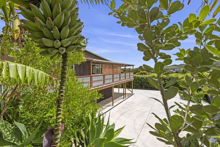 Photo of property in 2 Taipari Avenue, Raglan, 3225