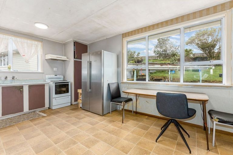 Photo of property in 25 Loongana Street, Waitangirua, Porirua, 5024