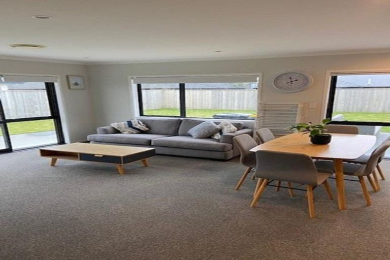 Photo of property in 21 Longstaff Drive, Bell Block, New Plymouth, 4312