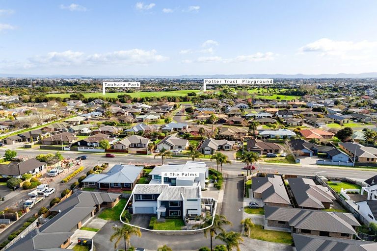 Photo of property in 4 The Palms, Rototuna, Hamilton, 3210