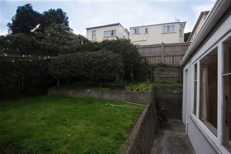 Photo of property in 33 Porritt Avenue, Mount Victoria, Wellington, 6011