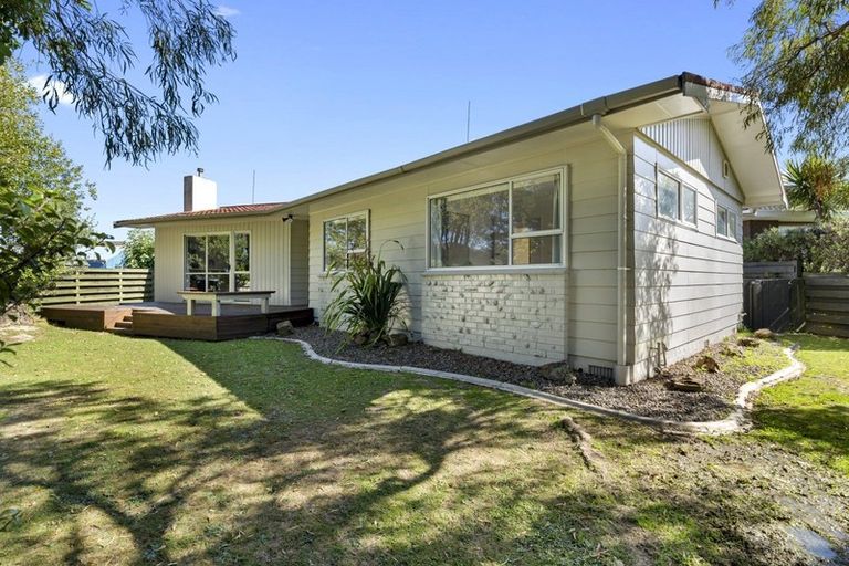Photo of property in 3 Palliser Place, Milson, Palmerston North, 4414