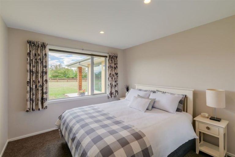 Photo of property in 1378 Poyntzs Road, West Eyreton, Rangiora, 7475
