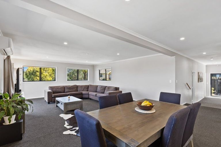 Photo of property in 50 Garton Drive, Massey, Auckland, 0614