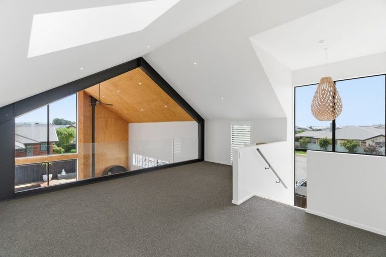 Photo of property in 70 Ledbury Drive, Rolleston, 7615