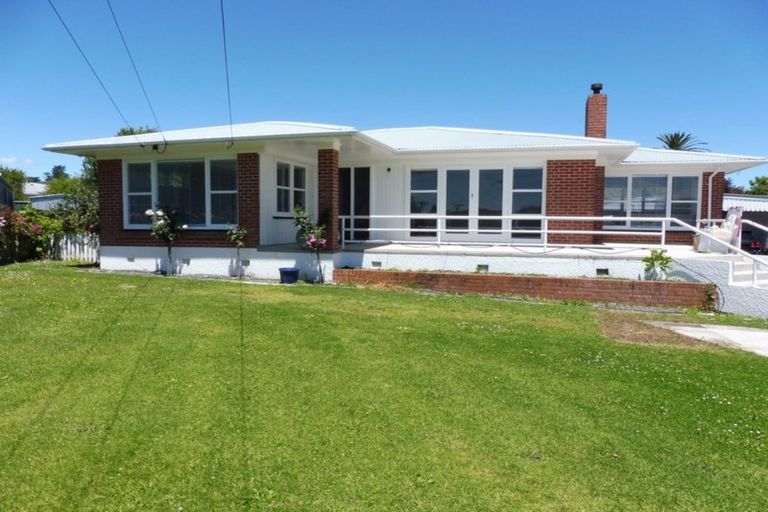 Photo of property in 12 Ngaio Avenue, Mangere Bridge, Auckland, 2022