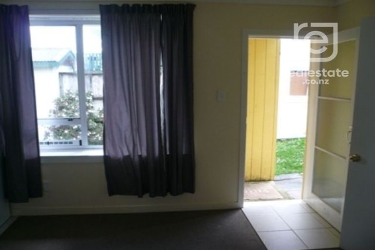 Photo of property in 2/12 Routley Drive, Glen Eden, Auckland, 0602
