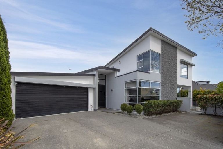 Photo of property in 7 O'connor Place, Burnside, Christchurch, 8053