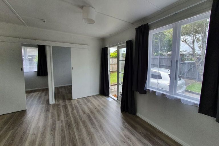 Photo of property in 624 Pakuranga Road, Howick, Auckland, 2010