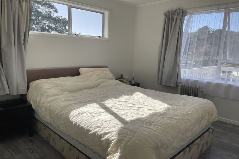 Photo of property in 14 Erica Road, Sunnynook, Auckland, 0620