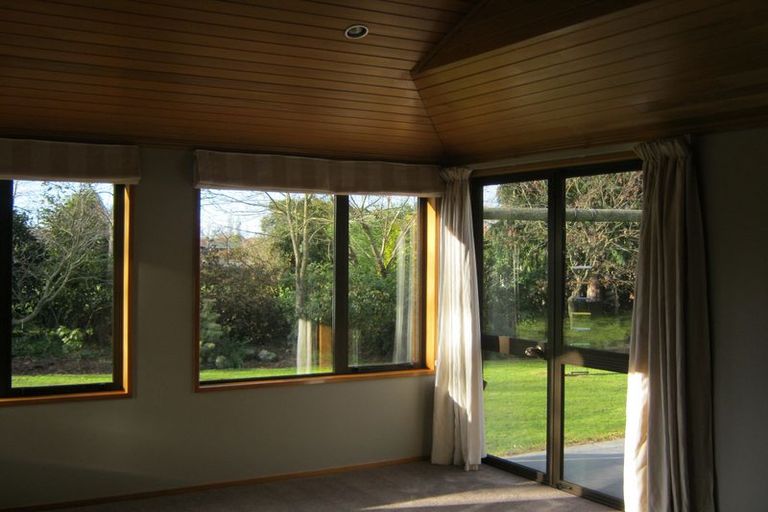 Photo of property in 60a Mckenzie Street, Geraldine, 7930