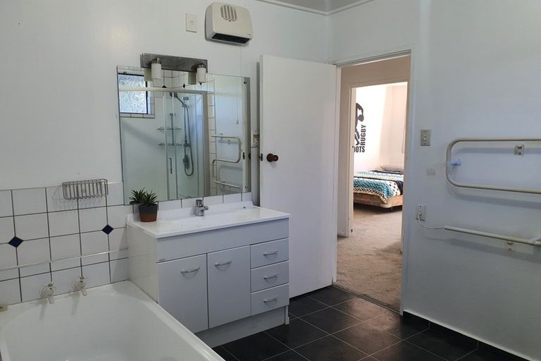 Photo of property in 9 Waiteata Street, Whataupoko, Gisborne, 4010