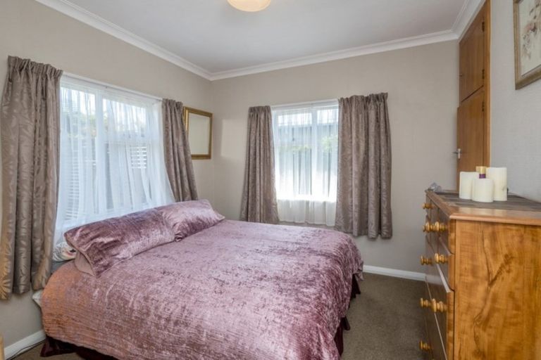 Photo of property in 37 Bowen Street, Levin, 5510