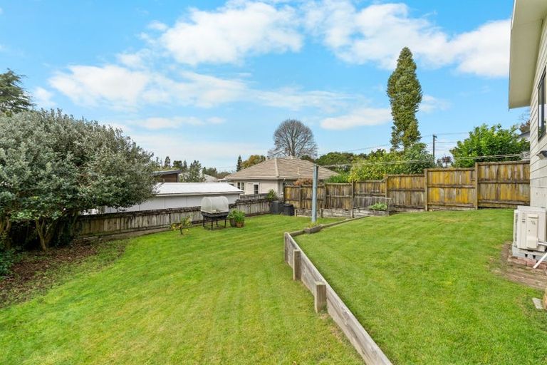 Photo of property in 15 Sillary Street, Hamilton East, Hamilton, 3216