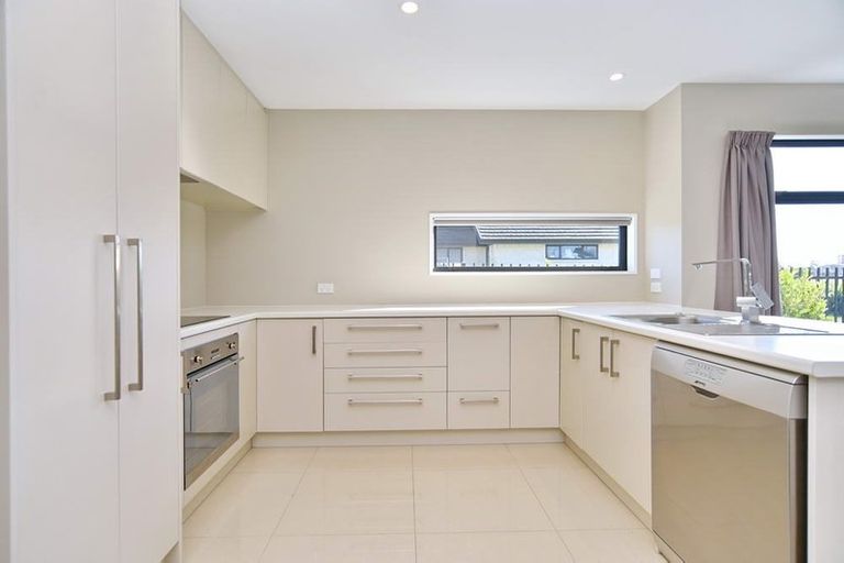 Photo of property in 21b Te Whenu Crescent, Marshland, Christchurch, 8083