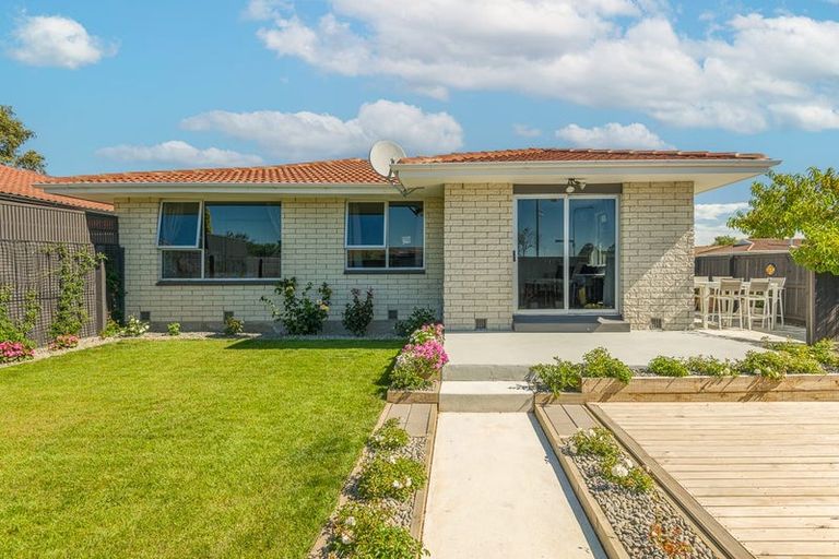 Photo of property in 1/47 Kawau Crescent, Bromley, Christchurch, 8062