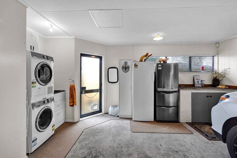 Photo of property in 12 Fantham Street, Hawera, 4610