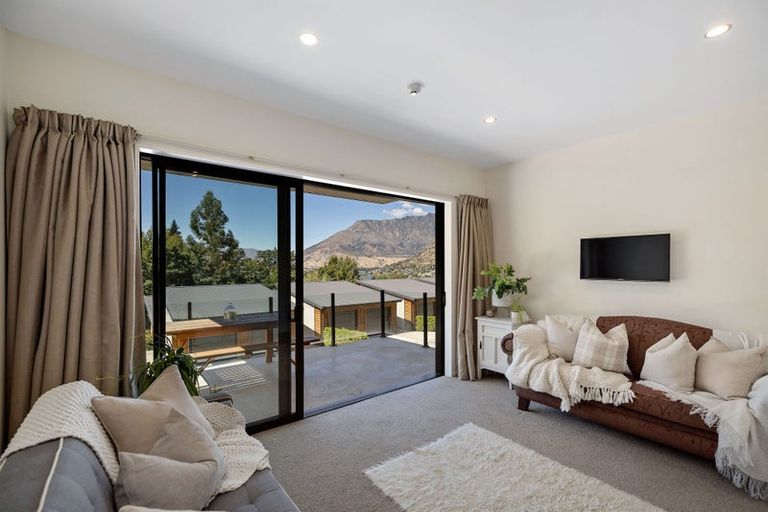 Photo of property in 9/67 Andrews Road, Queenstown, 9300