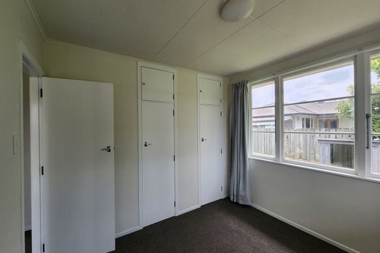 Photo of property in 235 Warwick Road, Mayfair, Hastings, 4122