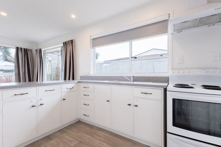 Photo of property in 8 Winiata Place, Otaki, 5512