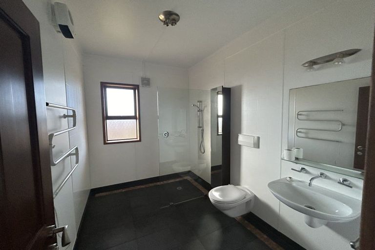 Photo of property in 19 Matheson Crescent, Albert Town, Wanaka, 9305