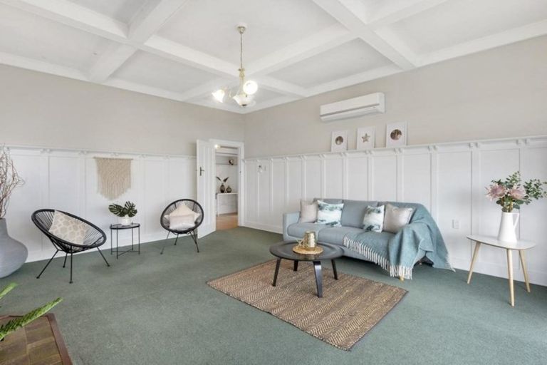 Photo of property in 1 Oakland Street, Andersons Bay, Dunedin, 9013