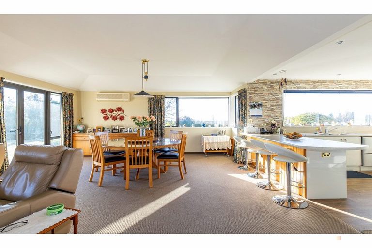 Photo of property in 108 Spur Road, Hadlow, Timaru, 7975