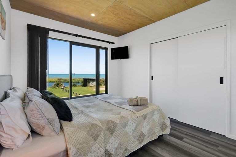 Photo of property in 21 Rosemount Road, Waverley, 4591