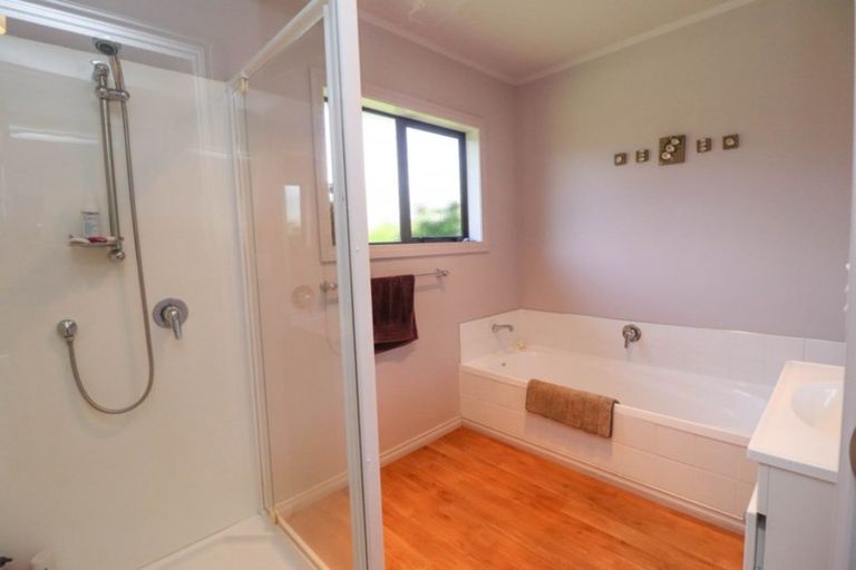 Photo of property in 8844c Paeroa Kopu Road, Puriri, Thames, 3578